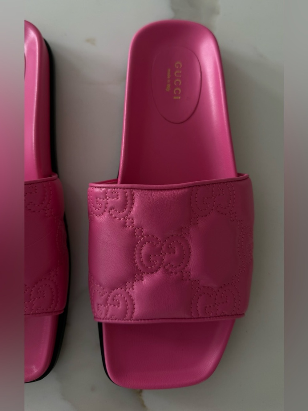 Gucci GG Charlotte Flats Pink Leather Slides Sandals - Picture 4 of 9